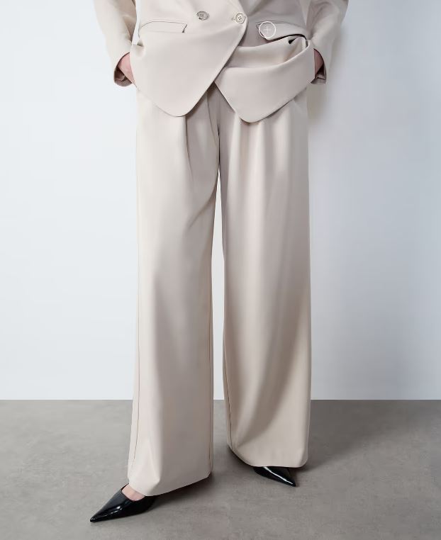 Pantalón ancho