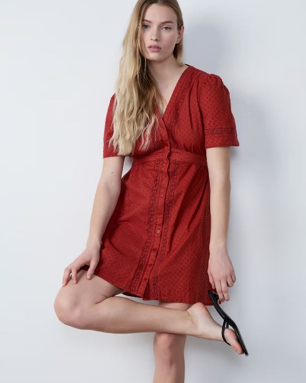 Vestido con bordado
