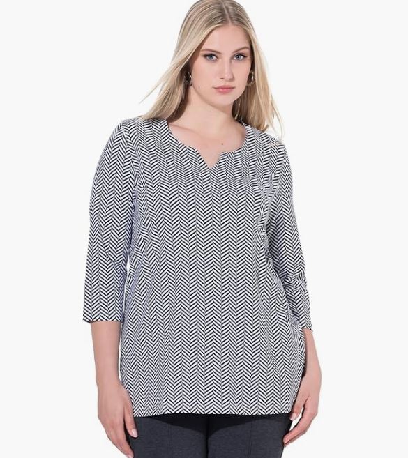 Camiseta cuello forma A