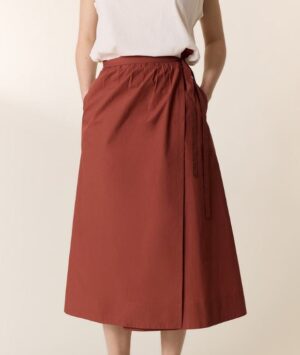 Falda midi